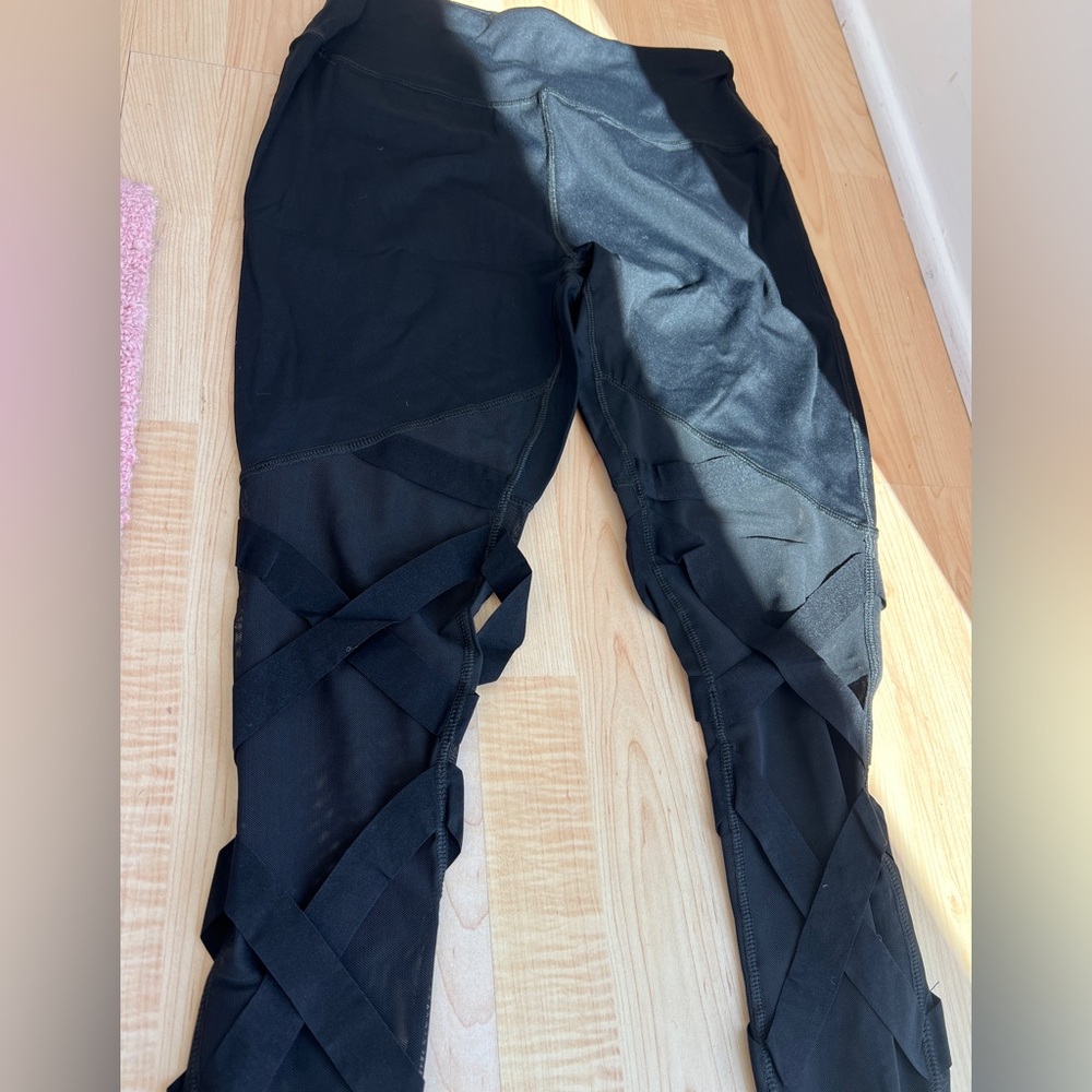 Leggings with ribbon